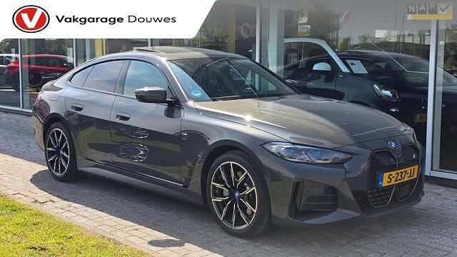 Grijs Gebruikt 2023 BMW i4 Executive Sedan | € 39.950 (Goede deal) - Afbeelding 1/4