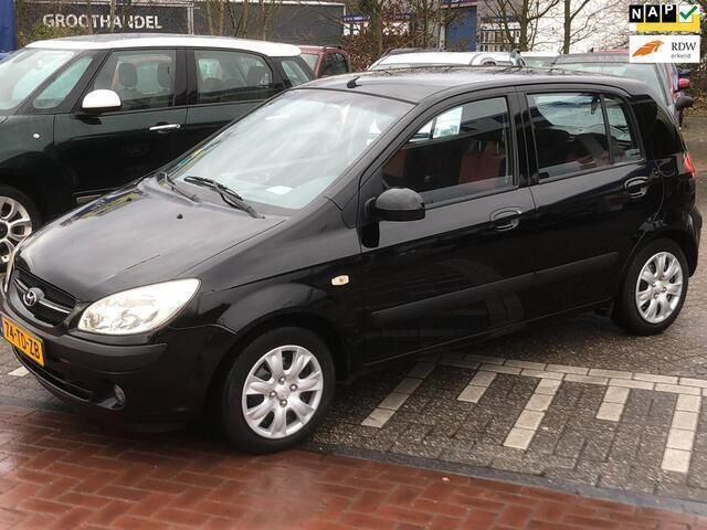 Zwart Gebruikt 2006 Hyundai Getz Active Hatchback | € 1.795 (Eerlijke prijs) - Afbeelding 1/4