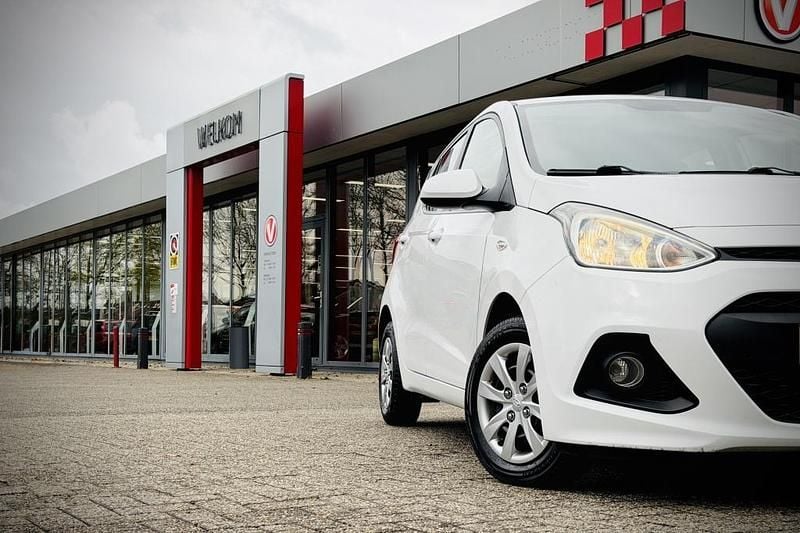 Occasion 2016 Hyundai i10 Comfort 67 PK Hatchback – 4879AT ETTEN-LEUR ...