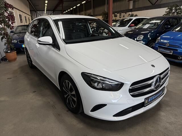 Occasion Mercedes B200 Business 165 PK (121 kW) 2020 Wit MPV