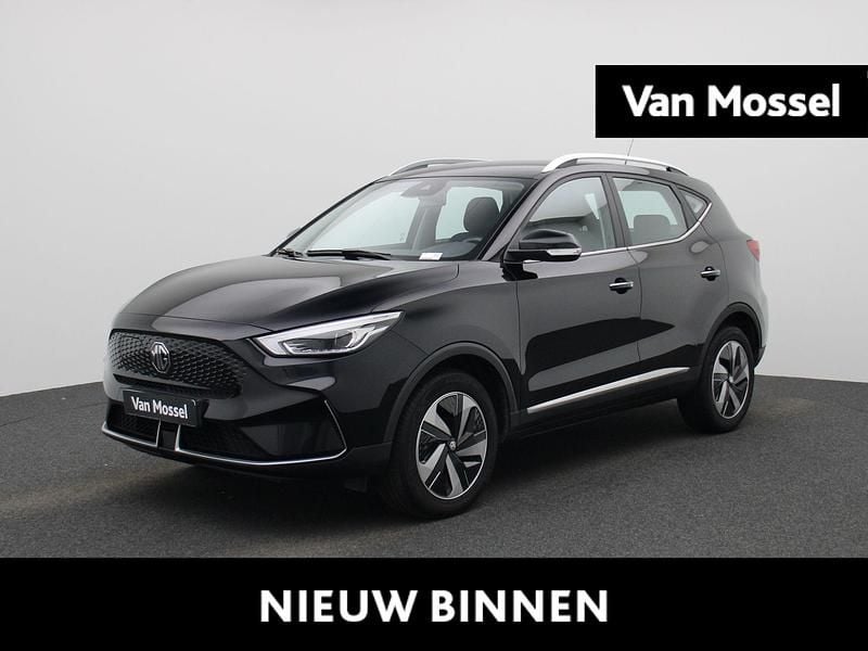 Zwart Gebruikt 2023 MG ZS Comfort Sedan | € 26.495 (Eerlijke prijs) - Afbeelding 1/4
