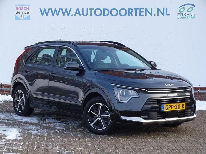 Grijs (metallic) Occasion 2024 Kia Niro SUV | € 29.950 (Super prijs) - Afbeelding 1/4