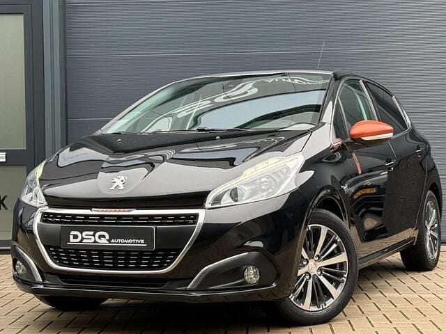 Zwart Gebruikt 2016 Peugeot 208 Roland Garros Hatchback | € 7.950 (Eerlijke prijs) - Afbeelding 1/4