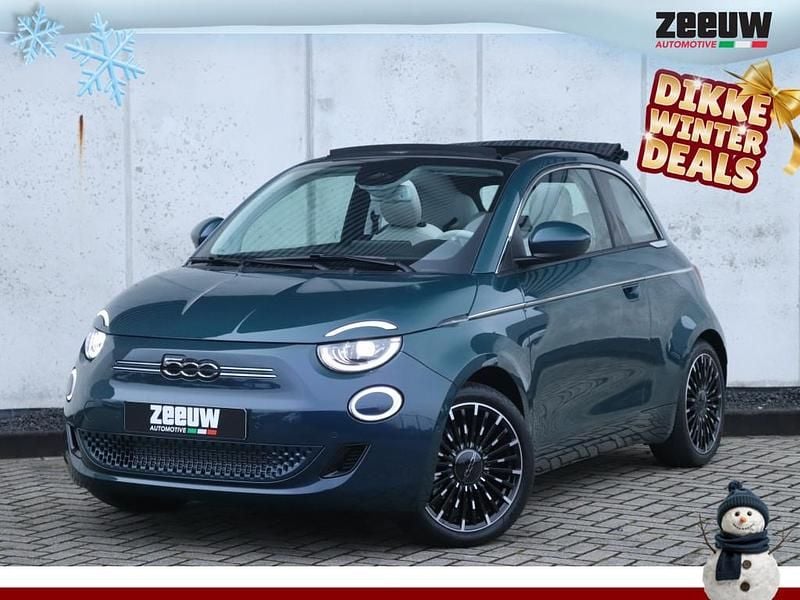 Groen (metallic) Occasion 2020 Fiat 500e La Prima Cabriolet | € 19.450 (Eerlijke prijs) - Afbeelding 1/4