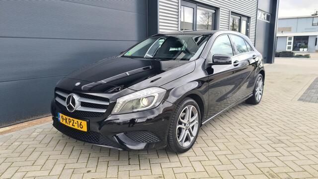 Zwart Gebruikt 2013 Mercedes A180 Ambition Hatchback | € 8.450 (Iets duurder) - Afbeelding 1/4