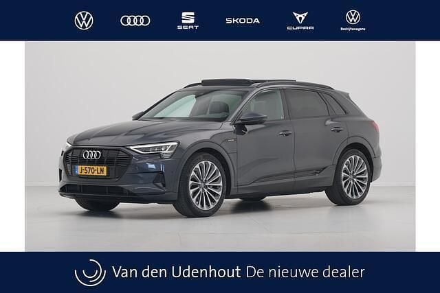 Grijs Gebruikt 2020 Audi e-tron Business SUV | € 34.940 (Duur) - Afbeelding 1/4