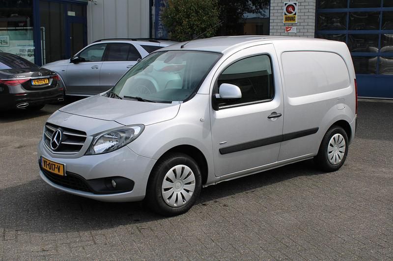 Zilver Gebruikt 2016 Mercedes Citan 109 Van | € 7.950 (Iets duurder) - Afbeelding 1/4