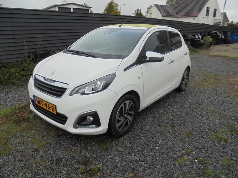 Wit Occasion 2018 Peugeot 108 GT-line Hatchback | € 7.995 (Super prijs) - Afbeelding 1/1