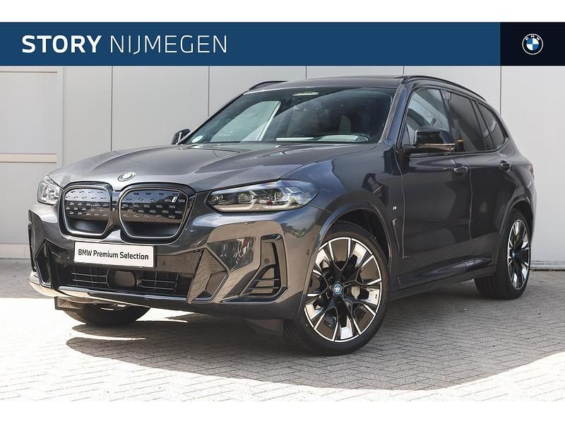 Grijs Gebruikt 2022 BMW iX3 Executive SUV | € 42.950 (Iets duurder) - Afbeelding 1/4