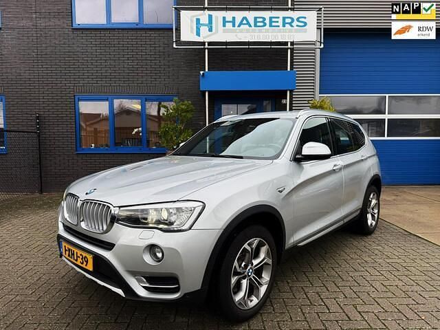 Grijs Gebruikt 2014 BMW X3 Executive SUV | € 18.945 (Eerlijke prijs) - Afbeelding 1/4