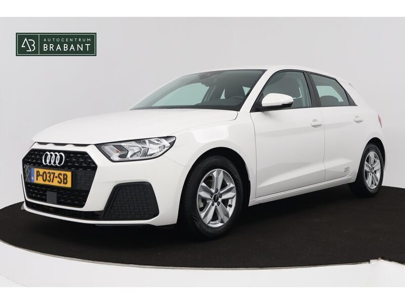 Wit Gebruikt 2022 Audi A1 Proline Hatchback | € 18.945 (Super prijs) - Afbeelding 1/4
