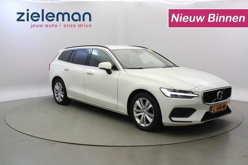 Wit Gebruikt 2021 Volvo V60 Business Edition Stationwagen | € 23.845 (Super prijs) - Afbeelding 1/4