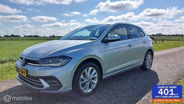 Grijs Gebruikt 2023 VW Polo Style Hatchback | € 23.999 (Eerlijke prijs) - Afbeelding 1/4