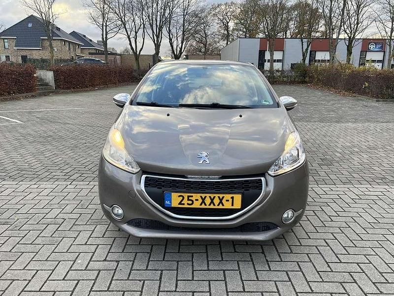 Occasion Peugeot 208 82 PK (60 kW) 2012 Grijs Hatchback