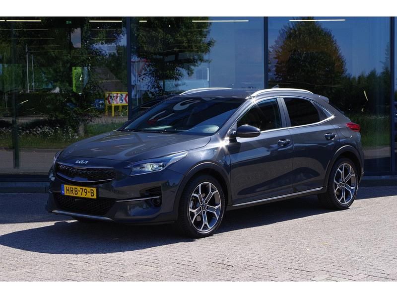 Grijs Gebruikt 2022 Kia XCeed SUV | € 22.400 (Eerlijke prijs) - Afbeelding 1/4