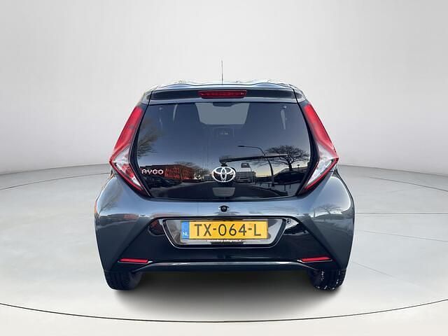 Occasion Toyota Aygo 72 PK (52 kW) 2018 Grijs Hatchback