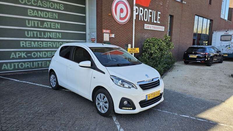 Wit Gebruikt 2020 Peugeot 108 Active Hatchback | € 8.450 (Super prijs) - Afbeelding 1/4