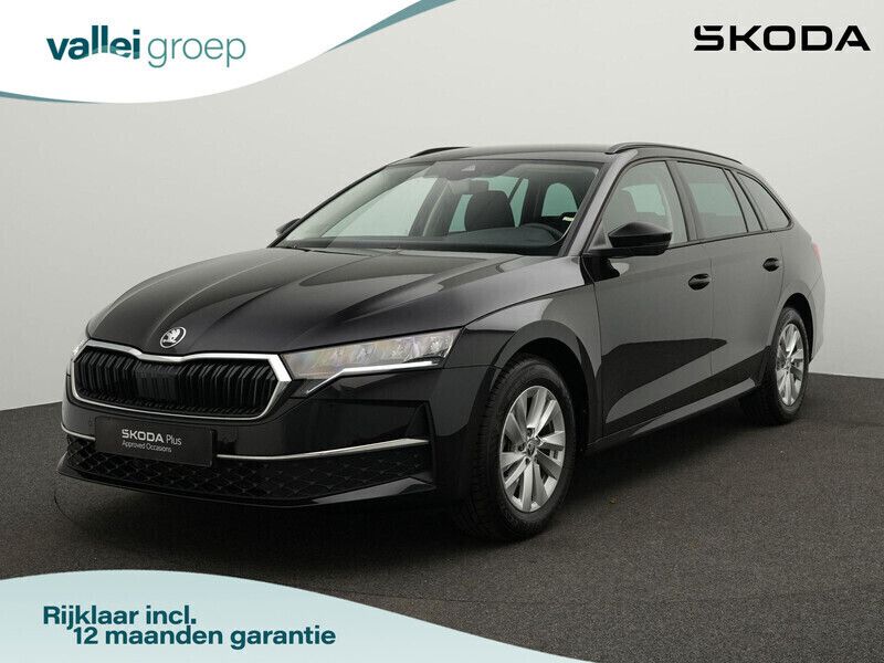 Zwart, metallic lak Gebruikt 2024 Skoda Octavia Selection Stationwagen | € 32.900 - Afbeelding 1/4