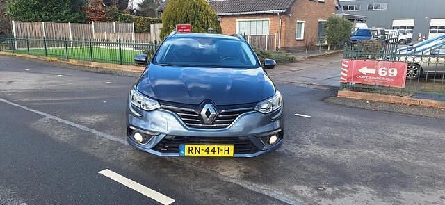 Occasion Renault Mégane GrandTour Bose Edition 101 PK (74 kW) 2018 Grijs (metallic) Stationwagen
