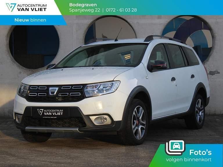 Ijswit 369 Occasion 2020 Dacia Logan MPV | € 11.900 - Afbeelding 1/4