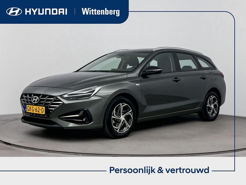 Grijs Occasion 2024 Hyundai i30 Comfort Stationwagen | € 22.400 (Eerlijke prijs) - Afbeelding 1/4