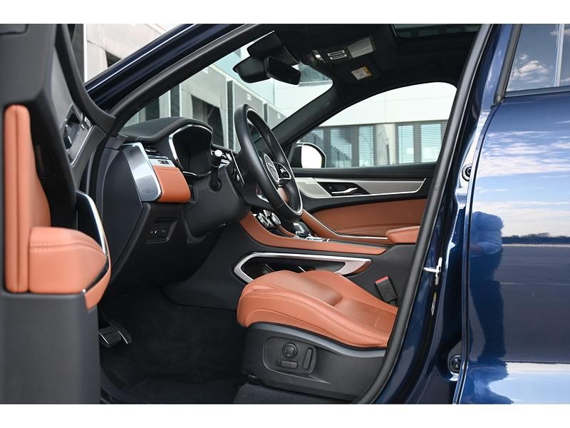 Occasion Jaguar F-Pace R-Dynamic 301 PK (221 kW) 2023 Portofino blue (donker blauw metallic)bruin SUV