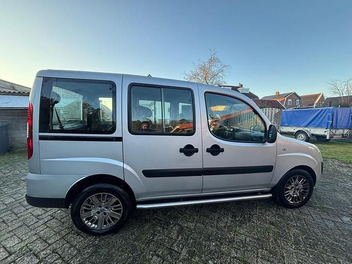 Gebruikt 2007 Fiat Doblò MPV | € 2.700 (Eerlijke prijs) - Afbeelding 1/4