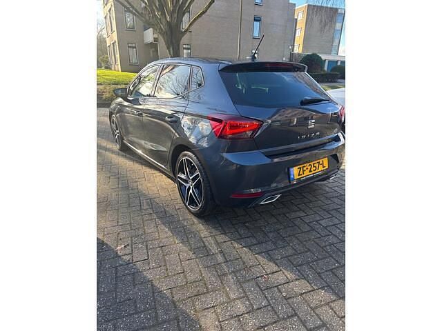 Occasion Seat Ibiza Business 95 PK (69 kW) 2019 Grijs (metallic) Hatchback