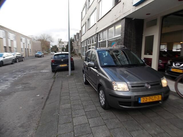 Grijs Gebruikt 2011 Fiat Panda Hatchback | € 2.550 (Eerlijke prijs) - Afbeelding 1/4
