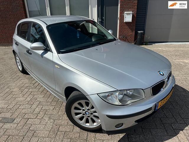 Grijs Gebruikt 2005 BMW 116 Hatchback | € 2.650 (Goede deal) - Afbeelding 1/4