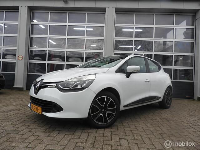 Wit Occasion 2014 Renault Clio IV Hatchback | € 6.950 (Eerlijke prijs) - Afbeelding 1/4