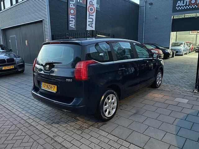 Occasion Peugeot 5008 120 PK (88 kW) 2011 Blauw MPV