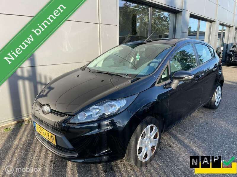Zwart, metallic lak Gebruikt 2009 Ford Fiesta Ghia Hatchback | € 1.995 (Goede deal) - Afbeelding 1/3