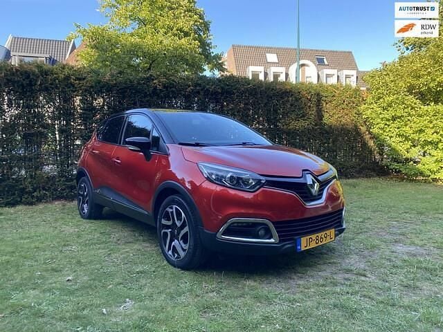 Rood Gebruikt 2016 Renault Captur Dynamique SUV | € 9.299 (Goede deal) - Afbeelding 1/4