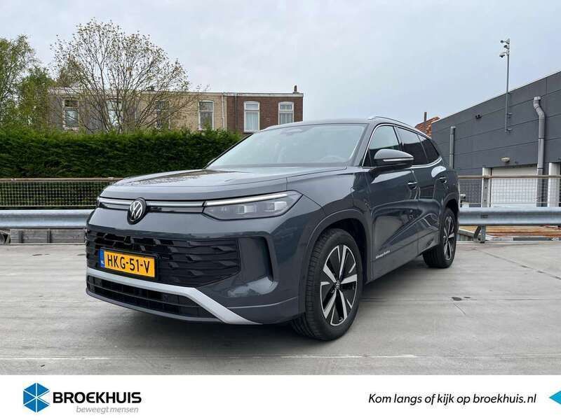 Grijs Gebruikt 2025 VW Tayron Comfortline SUV | € 48.945 (Eerlijke prijs) - Afbeelding 1/4