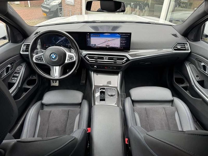 Occasion BMW 330e M Sport 292 PK (214 kW) 2022 Wit Stationwagen