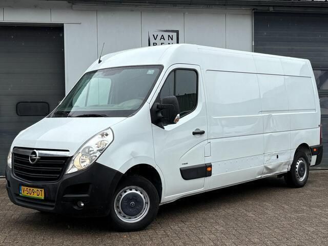 Wit Gebruikt 2017 Opel Movano Van | € 5.400 - Afbeelding 1/4