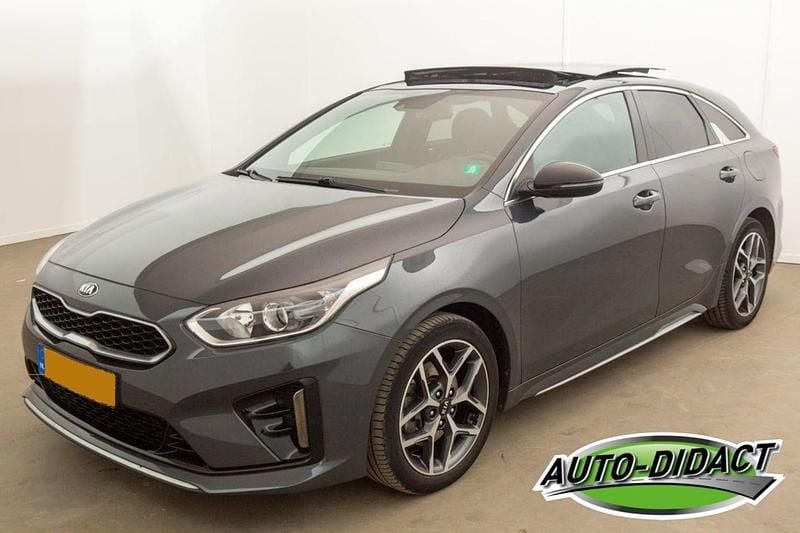 Grijs Occasion 2021 Kia ProCeed GT-Line Stationwagen | € 13.250 (Goede deal) - Afbeelding 1/4