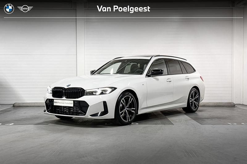 Alpineweiss (licht wit) Gebruikt 2024 BMW 318 M Sport Stationwagen | € 42.900 (Eerlijke prijs) - Afbeelding 1/4