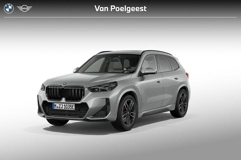 Spacesilber metallic (c67) (zilver metallic) Nieuw 2025 BMW X1 M Sport SUV | € 66.305 (Goede deal) - Afbeelding 1/4
