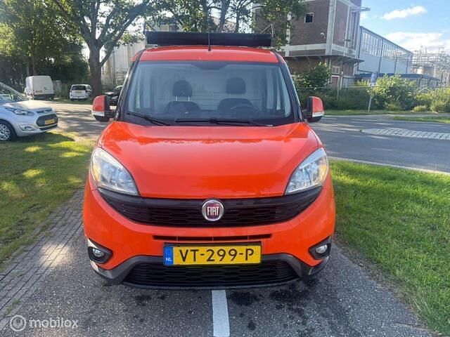 Occasion Fiat Doblò 90 PK (66 kW) 2016 Oranje MPV