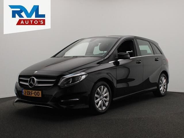 Zwart Gebruikt 2015 Mercedes B180 Ambition MPV | € 13.900 (Goede deal) - Afbeelding 1/4