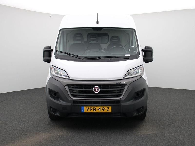 Wit Gebruikt 2022 Fiat E-Ducato Van | € 18.940 (Goede deal) - Afbeelding 1/4