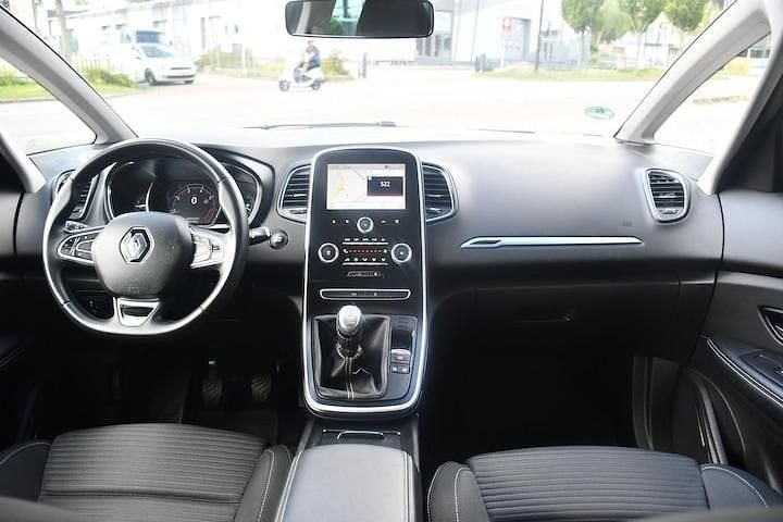 Occasion Renault Scénic IV Business 116 PK (85 kW) 2021 Grijs MPV