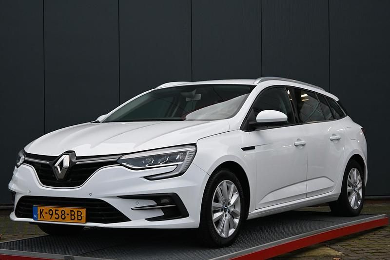 Wit Occasion 2020 Renault Mégane IV Business Stationwagen | € 14.950 (Goede deal) - Afbeelding 1/4