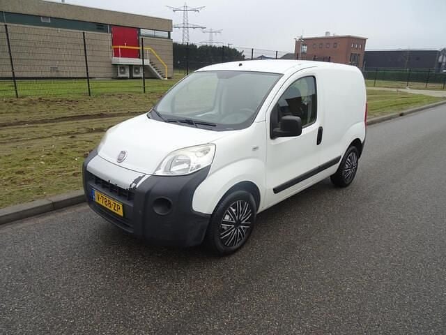 Wit Occasion 2012 Fiat Fiorino MPV | € 3.595 (Eerlijke prijs) - Afbeelding 1/4