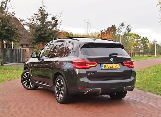 Occasion BMW iX3 Executive 210 kW (286 PK) 2021 Grijs SUV