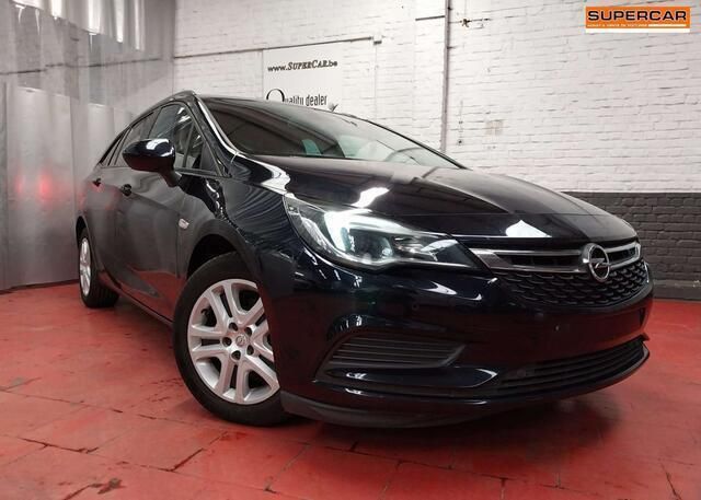 Zwart Gebruikt 2018 Opel Astra Edition Stationwagen | € 8.990 (Goede deal) - Afbeelding 1/4