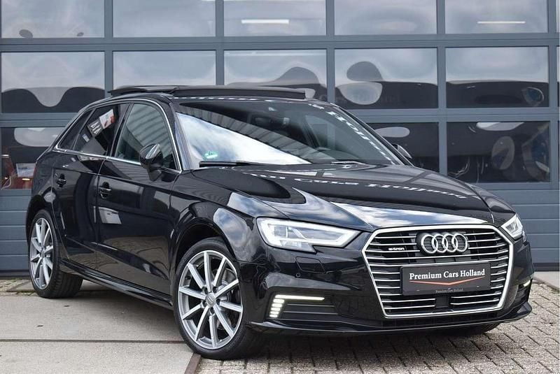 Occasion Audi A3 Sportback e-tron S-Line 204 PK (150 kW) 2020 Zwart (metallic) Hatchback