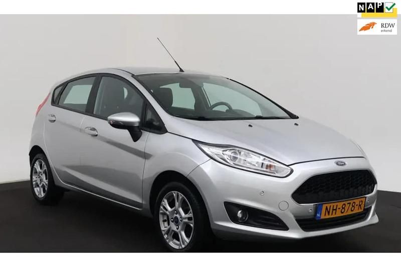 Grijs Gebruikt 2017 Ford Fiesta Style Hatchback | € 8.599 (Super prijs) - Afbeelding 1/4
